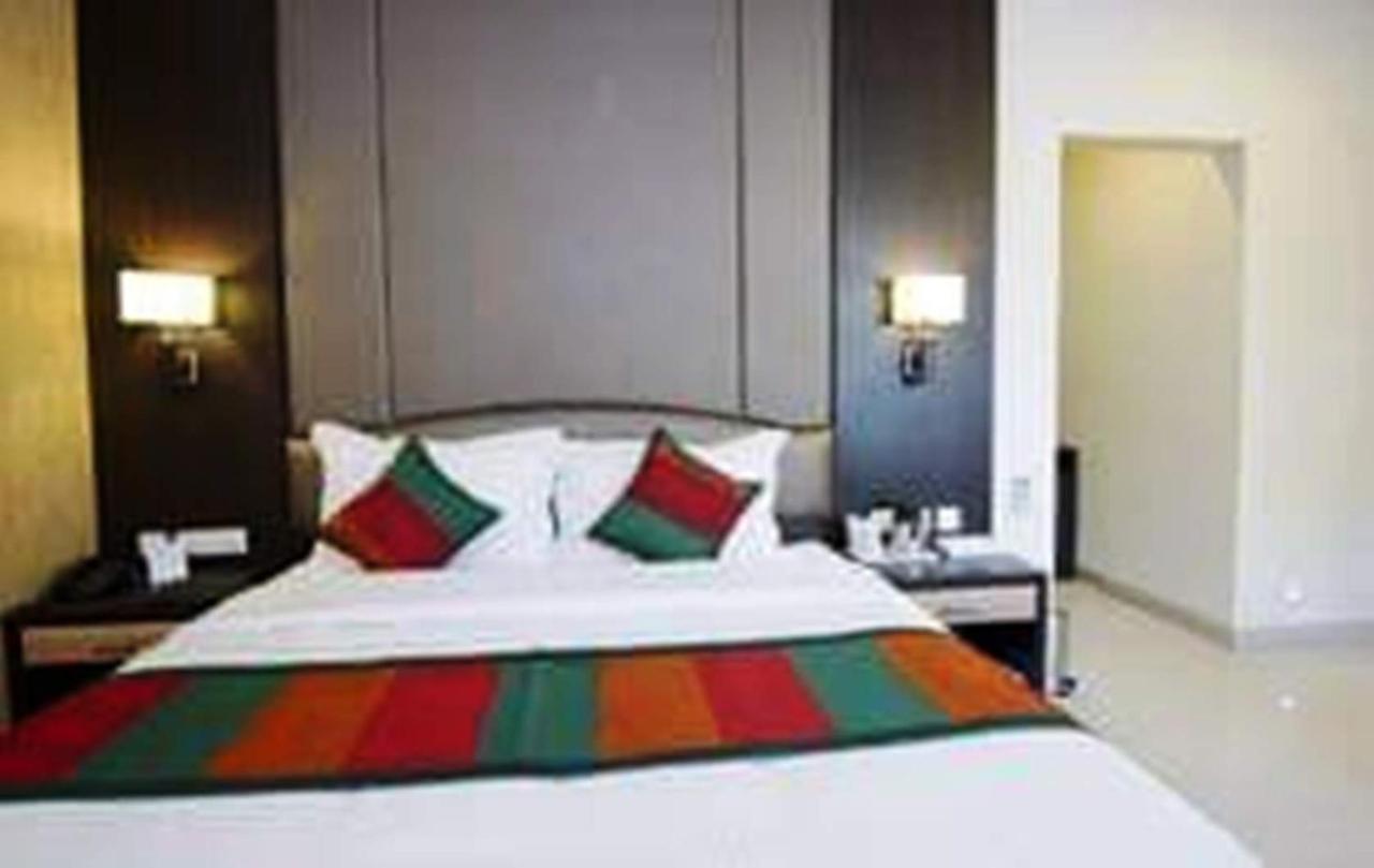 Hotel Siddharth Palace Jaipur Extérieur photo